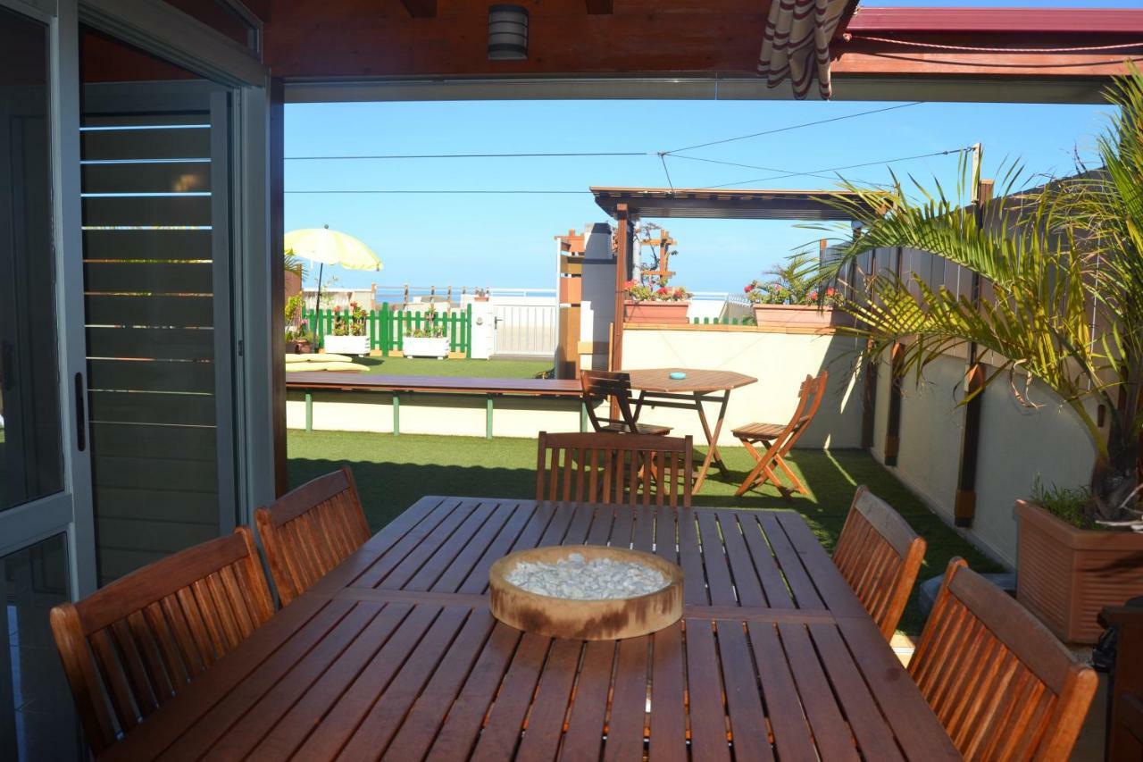 Apartamento Vacacional Relax Frente Al Mar Candelaria Exterior foto